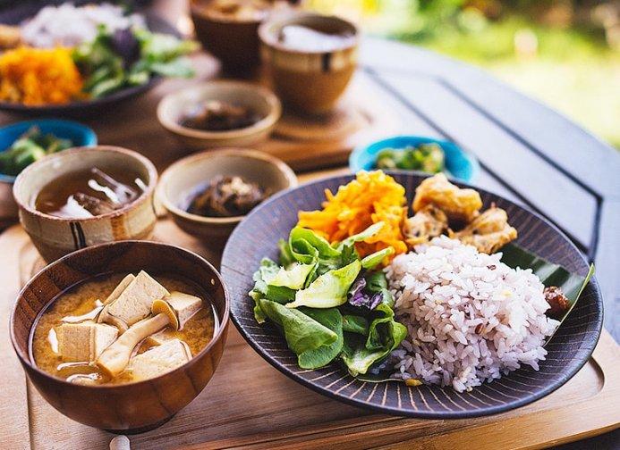  Mari Perpanjang Usia dengan Diet Okinawa