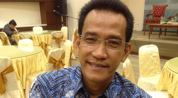  Refly Harun: Menjadi Netral Itu Tidak Mesti Selalu Berada di Tengah 