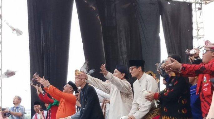  Simbol Kampanye Damai, Capres-Cawapres Lepas Burung Merpati 
