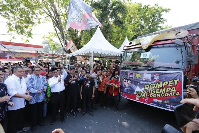  Mentan Serahkan 500 Truk Pangan Aksi Peduli Gempa Tsunami Sulteng