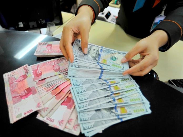  Rupiah Menguat Tipis Jelang Rilis IKK dan Keputusan The Fed
