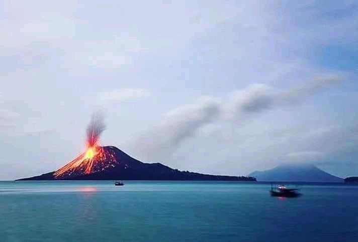  Gunung Anak Krakatau Alami 31 Kegempaan Letusan