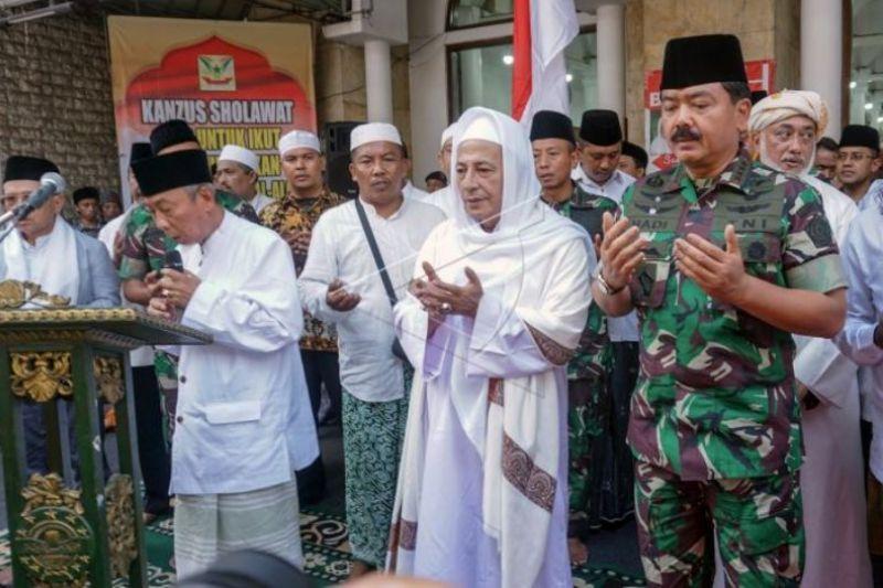  Ulama Kharismatik Ini Tegaskan: Jangan Coba-Coba Goyahkan NKRI