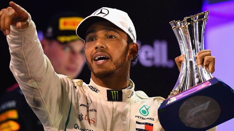  Lewis Hamilton Memenangi Balapan GP Bahrain untuk Mercedes 