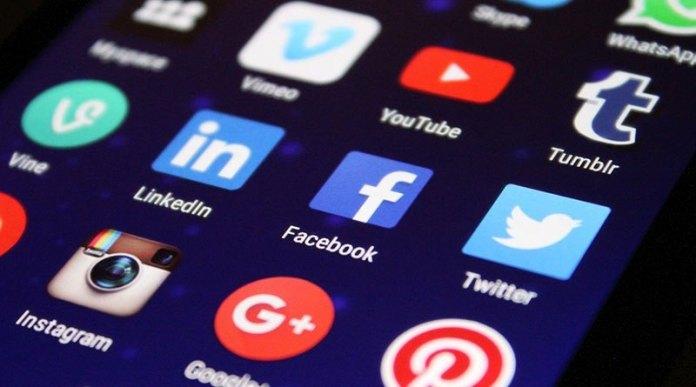  Untuk Sementara, Pemerintah Batasi Akses Sosial Media