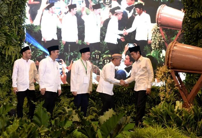  Presiden Minta Para Pengusaha Harus Mampu Hadirkan Sentra Ekonomi Baru