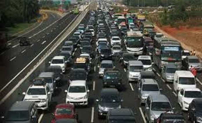  Arus Balik Lebaran, Tol Cipali hingga Tol Jakarta-Cikampek Padat Merayap
