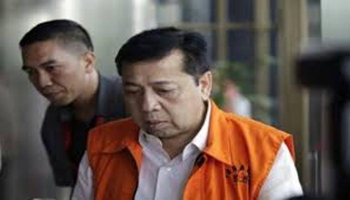  Beredar di Sosmed, Foto Setnov Bersama Istrinya Pelesiran