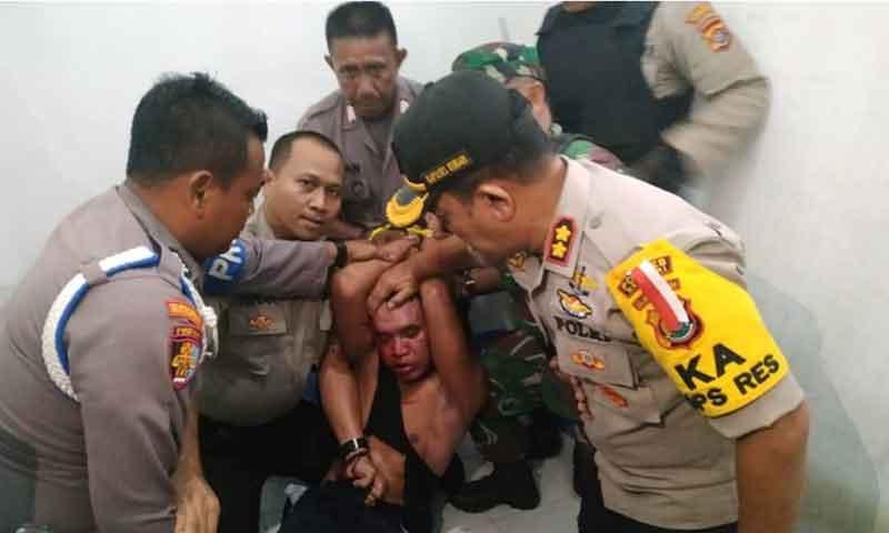  Hakim Vonis Terdakwa Pedofilia Penjara 8 Tahun 