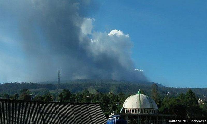  Gunung Tangkuban Perahu Meletus Lagi Kamis Malam