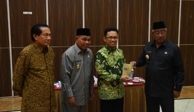  Wali Kota Tidore Hadiri Sosialisasi UU Daerah Kepulauan 