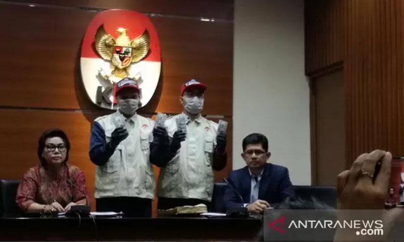  KPK Tahan Bupati Muara Enim
