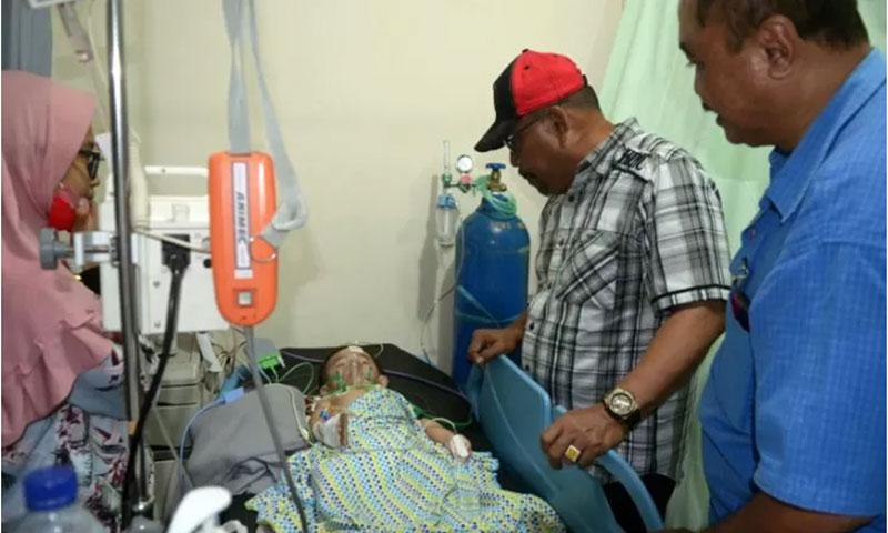  Gubernur Maluku Kunjungi Korban Gempa di RSUD Ambon