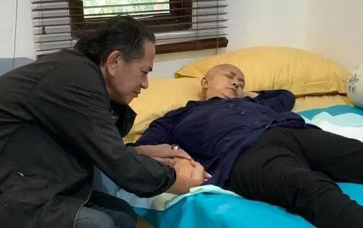  Ria Irawan Beri Kabar Terbaru, Tangan dan Kaki Sulit Digerakkan