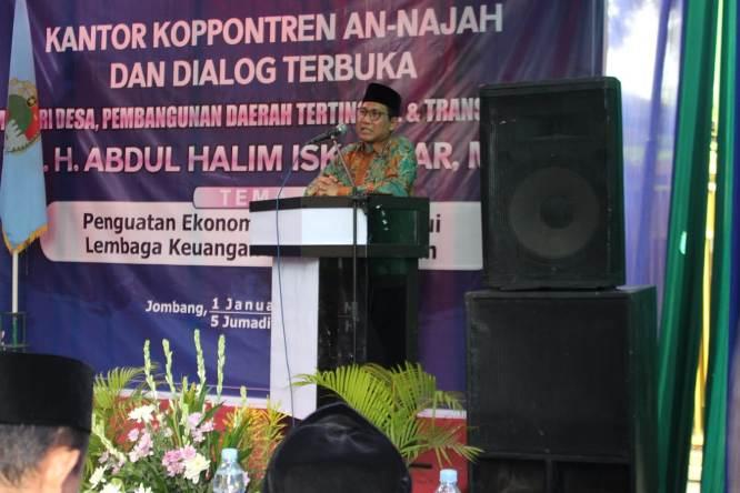  Mendes Halim Sebut Kunci Pertahanan Ekonomi Indonsia Ada di Pembangunan Desa
