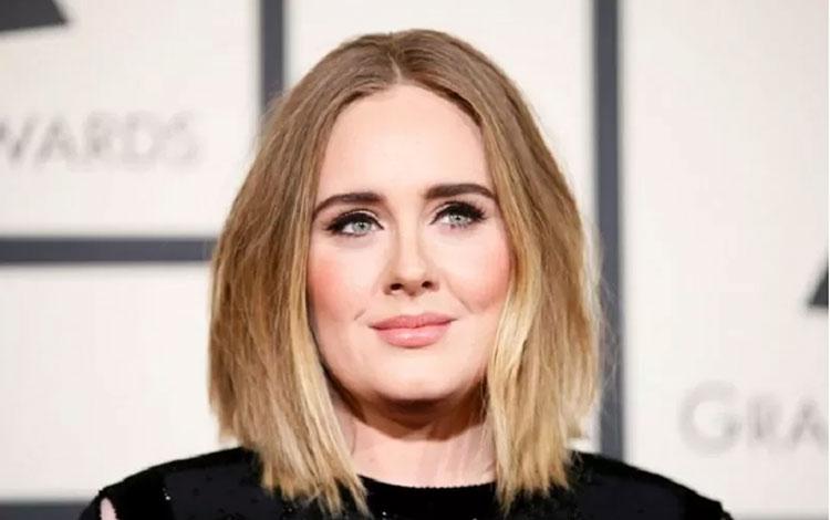  Adele, Harry Styles dan James Corden Liburan Bersama