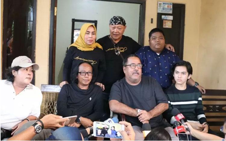  Rano Karno Ungkap Sulitnya Proses Evakuasi Mak Nyak dari Banjir