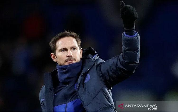  Lampard akan Evaluasi Kiper Chelsea di Akhir Musim