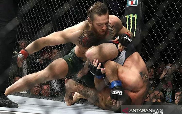  Floyd Mayweather tantang McGregor Tanding Ulang