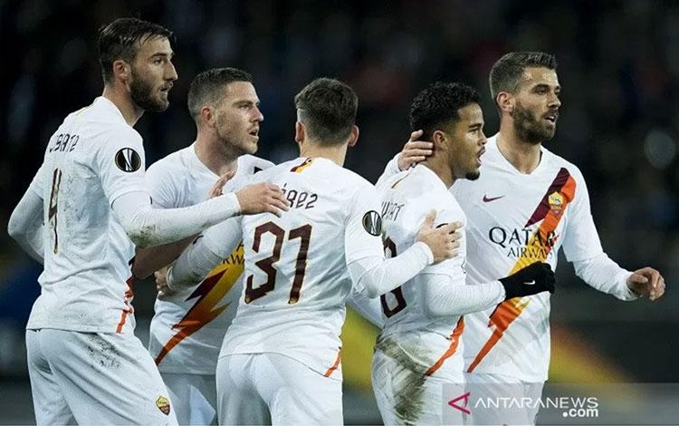  AS Roma Sumbangkan Peralatan Medis kepada Sejumlah Institusi Medis