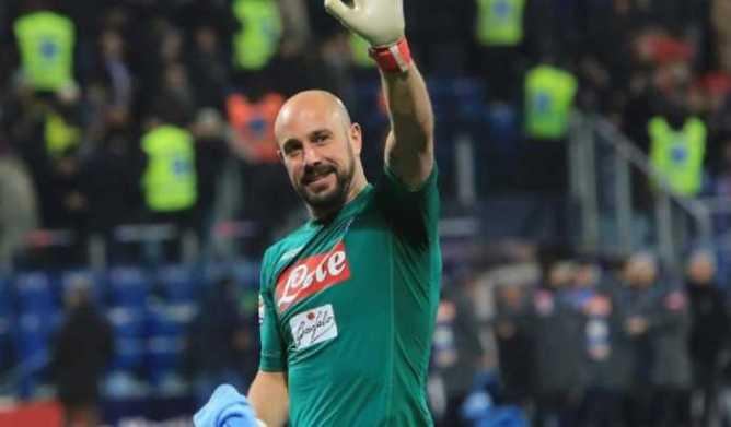  Selamat dari Positif COVID-19, Pepe Reina Berbagi Kisah Mengerikan