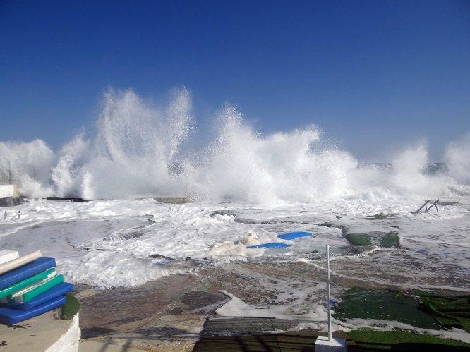  BMKG Ingatkan Potensi Tsunami Non Tektonik di Perairan Indonesia Cukup Besar
