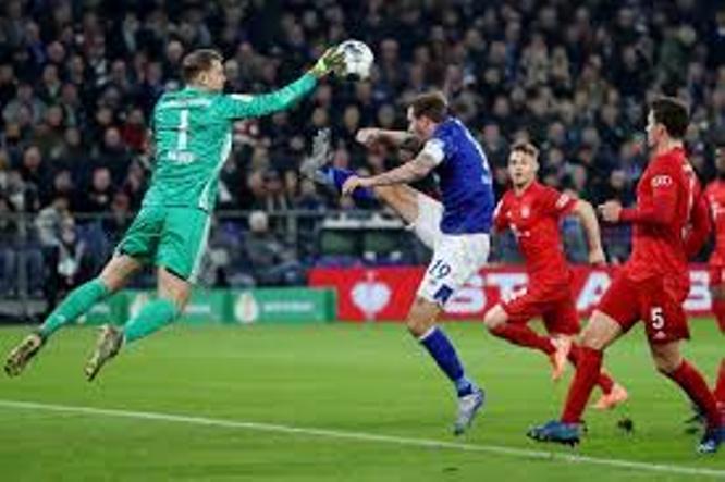  Manuel Neuer Resmi Teken Kontrak Baru dengan Bayern Munich