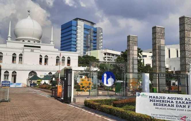  Masjid Al Azhar Tiadakan Salat Idul Fitri 1441 Hijriah