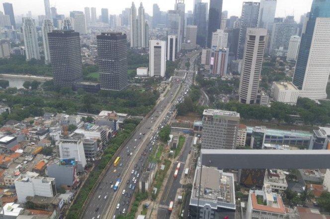  31 Perkantoran Ditutup akibat COVID-19, Ini Klarifikasi Disnakertrans