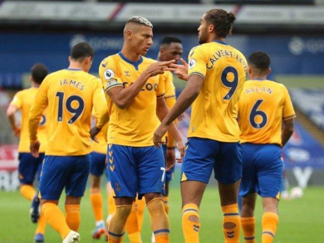  Penalti Richarlison Lanjutkan Tren Kemenangan Everton