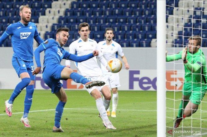  Napoli Diimbang AZ 1-1 Membuat Perebutan Tiket 32 Besar Makin Ketat