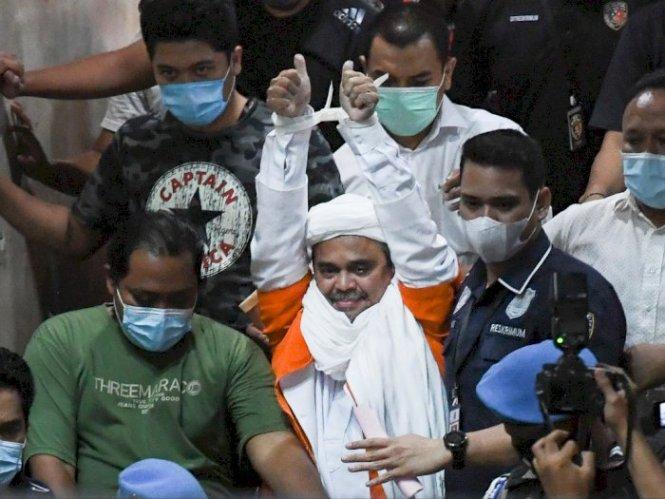  Selama 11 Jam, Rizieq Shihab Dicecar 84 Pertanyaan oleh Penyidik Polda Metro Jaya