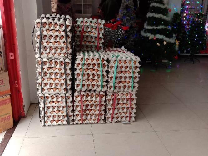  Jelang Natal dan Tahun Baru 2021, Harga Telur Ayam di Sikka Naik