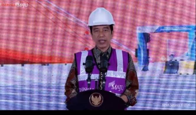  Presiden Jokowi Resmikan Pengoperasian Perdana Pelabuhan Patimban