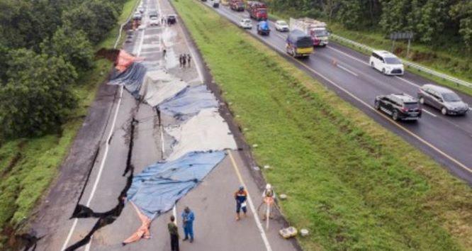 Mulai Kamis Lawan Arah di Tol Cipali KM 122 Diperpendek