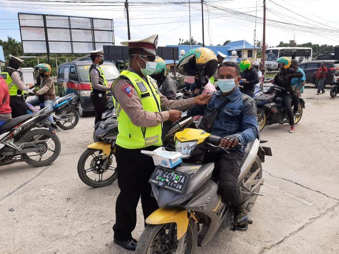  Polres Sorong Selatan Gelar Operasi Rutin Tertib Berlalu Lintas