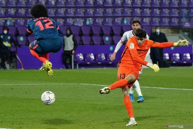 Gol Penjaga Gawang Selamatkan Sevilla dari Kekalahan