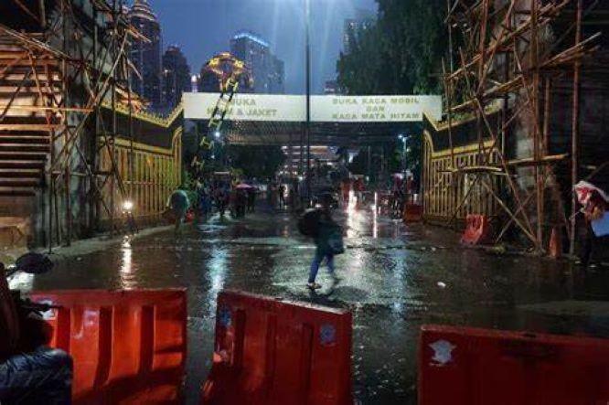  Usai Serangan di Mabes Polri, Polda Metro Jaya Tutup Akses Masuk