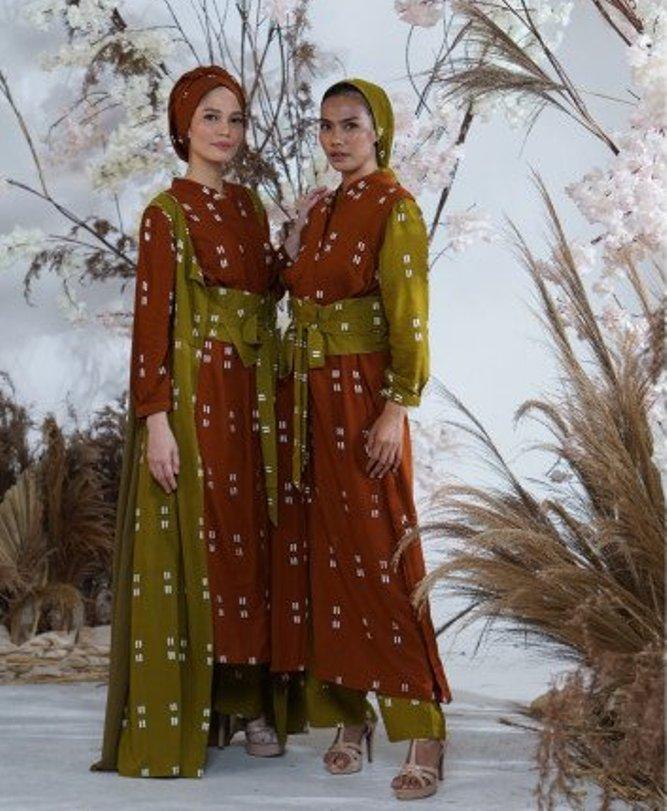  Tampil Cantik dengan Busana Muslim Bernilai Inklusif