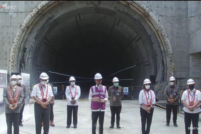  Akhir 2022, Presiden Jokowi Targetkan Kereta Cepat Jakarta-Bandung Diuji Coba 