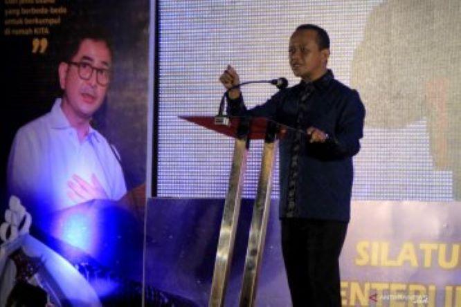  Menteri Bahlil Tegaskan, Investor Harus Berkolaborasi dengan Pengusaha Daerah