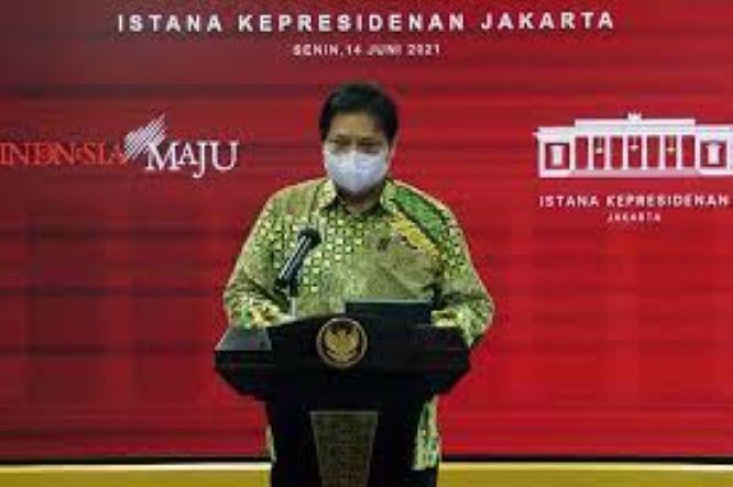  Pemerintah Lakukan Penebalan PPKM, Airlangga: Kerja di Rumah untuk Zona Merah Jadi 75 Persen
