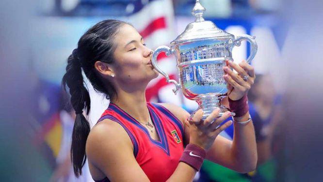  Catatkan Sejarah Remaja Inggris Emma Raducanu Juara US Open