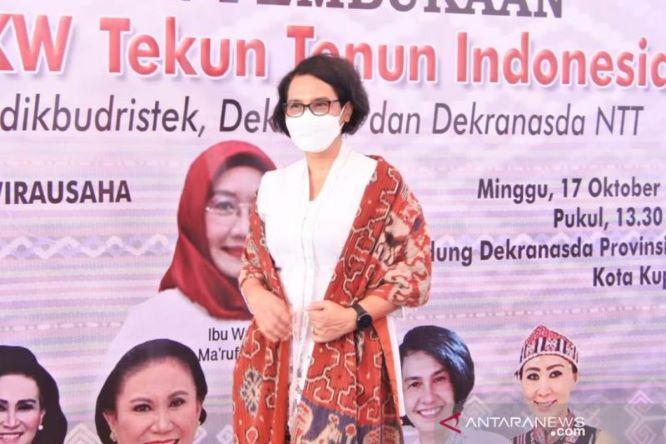  Gelar PKW Tekun Tenun Indonesia, Kemendikbudristek Targetkan 1.000 Wirausaha Tenun di NTT