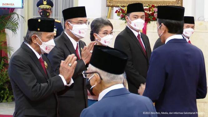  Empat Tokoh Ini Terima Gelar Pahlawan Nasional dari Presiden Jokowi 