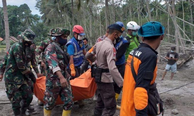 BNPB Laporkan Sebanyak 22 Orang Meninggal Dunia akibat Awan Panas Guguran Semeru