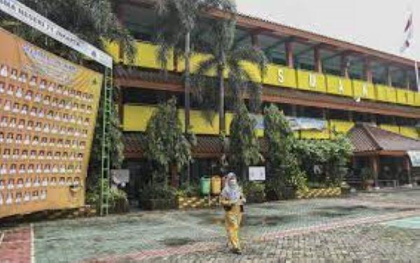  Siswa Terpapar COVID-19, Tujuh Sekolah di Jakarta Ditutup Sementara 