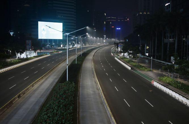  Antisipasi Lonjakan COVID-19, Polda Metro Tutup Jalan Sudirman-Thamrin Pukul 00.00-04.00 WIB