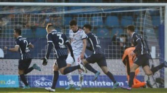  Gol Semata Wayang Caligiuri Bawa Augsburg Salip dan Bungkam Arminia Bielefeld 1-0