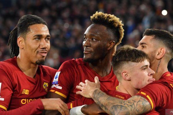  AS Roma Libas Lazio Tiga Gol tanpa Balas